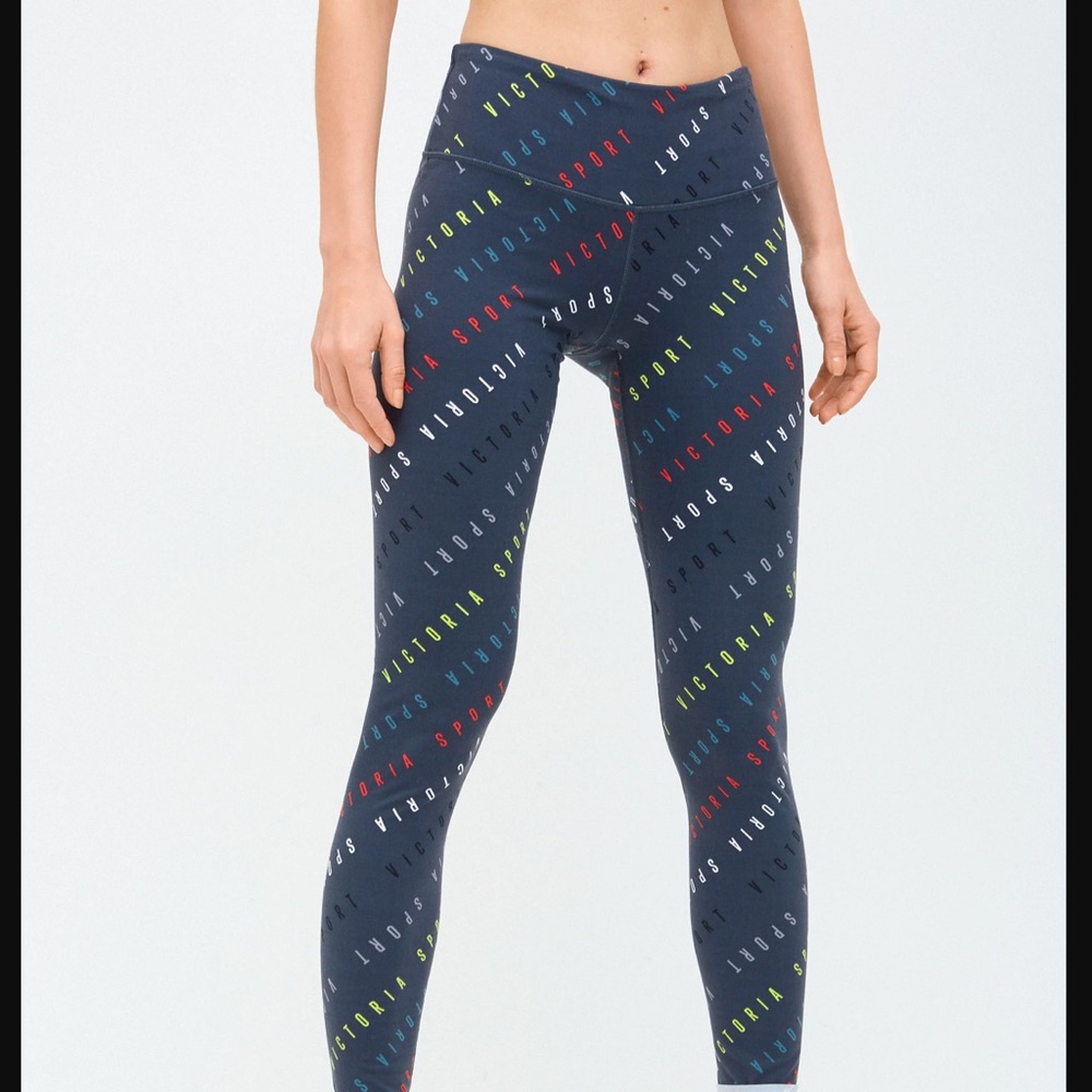 Victoria’s Secret Sport Knockout Tight Charcoal Grey Logo Print